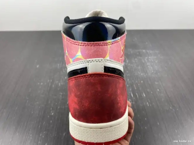Chep Onekick ACROSS THE HIGH SPIDER-MAN SPIDER-VERSE DV1748-601 JORDAN 1 OG 0414